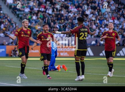 1. April 2023, Carson, Kalifornien, USA: Jordan Morris #13 der Seattle Sounders feiert mit Teamkollegen ein Tor, das während ihres MLS-Spiels am Samstag, 1. April 2023 im Dignity Health Sports Park Stadium in Carson, Kalifornien erzielt wurde. LA Galaxy verliert gegen Sounders, 1:2. DOUGLAS CUELLAR/PI (Bild: © Prensa Internacional Via ZUMA Press Wire) Stockfoto
