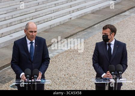 April 2021, Paris, Ile-de-France (Region, Frankreich: Arbeitsessen zwischen dem Präsidenten der Republik, Herrn Emmanuel MACRON, und dem Premierminister der Republik Slowenien, Herrn Janez JANSA, am Donnerstag, den 29. April 2021 (Foto: © Sadak Souici/ZUMA Press Wire) Stockfoto