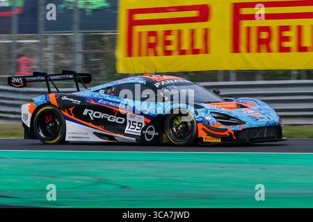 22. April 2023, Monza, Italien: McLaren 720S GT3 EVO Team Garage 59 von Benjamin Goethe, Nicolai Kjaergaard und Marvin Kirchhofer fährt während der Fanatec GT World Challenge Europe Monza auf dem Autodromo Nazionale Monza in Monza. (Kreditbild: © Fabrizio Carabelli/SOPA Images via ZUMA Press Wire) Stockfoto
