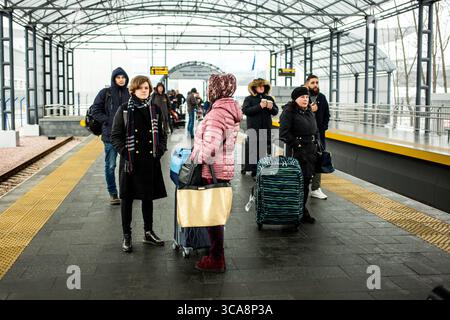 26. Februar 2019 - Kiew, Kiew, Ukraine - neuer Hochgeschwindigkeitszug zwischen Kiew Boryspil Flughafen und Kiew Stadt in der Ukraine. (Bild: © Sadak Souici/ZUMA Press Wire) Stockfoto