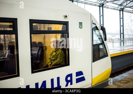 26. Februar 2019 - Kiew, Kiew, Ukraine - neuer Hochgeschwindigkeitszug zwischen Kiew Boryspil Flughafen und Kiew Stadt in der Ukraine. (Bild: © Sadak Souici/ZUMA Press Wire) Stockfoto