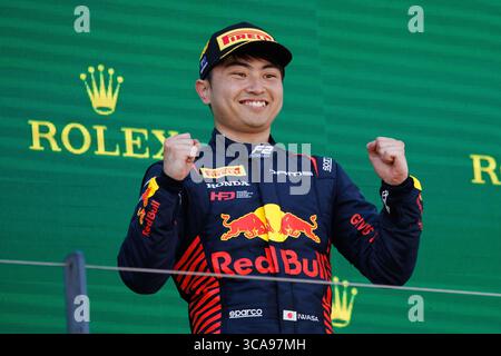 2. April 2023, Melbourne, Australien: Ayumu Iwasa aus Japan, der für DAMS fährt, gewinnt das Formel 2 Feature Race in Melbourne, Australien. (Bild: © Sydney Low/ZUMA Press Wire) Stockfoto
