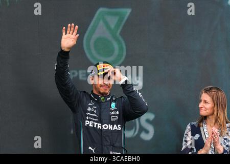 9. Juli 2023, Silverstone, Englan, Großbritannien: Podiumsfeier. Lewis Hamilton (GBR) Mercedes W14 E Performance...während der FORMEL 1 ARAMCO BRITISH GRAND PRIX 2023 - Juli-9 Silverstone, Großbritannien (Bild: © Alessio de Marco/ZUMA Press Wire) Stockfoto