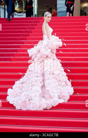 23. Mai 2023: Leonie Hanne nimmt am 23. Mai 2023 an der Premiere der Asteroidenstadt Teil, während der 76. Filmfestspiele von Cannes im Palais des Festivals in Cannes, Frankreich. Foto: Alec Michael (Kreditbild: © Alec Michael via ZUMA Press) Stockfoto