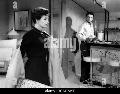 7. Dezember 2022: Jean Simmons, Anthony Franciosa, am Set des Films „This Could be the Night“, MGM, 1957 (Bild: © JT Vintage/Glasshouse Via ZUMA Press Wire) Stockfoto