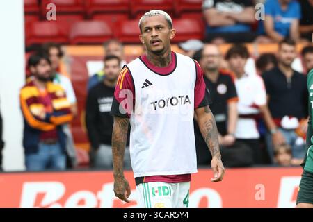 Walsall, Großbritannien. August 2025. 06.08.2025 Sport; Calcio; Amichevole: Aston Villa gegen Roma Nella foto: Franca Wesley(Foto Gino Mancini) während Aston Villa gegen Roma, Freundschaftsfußballspiel in Walsall, England, 06. August 2025 Credit: Independent Photo Agency/Alamy Live News Stockfoto
