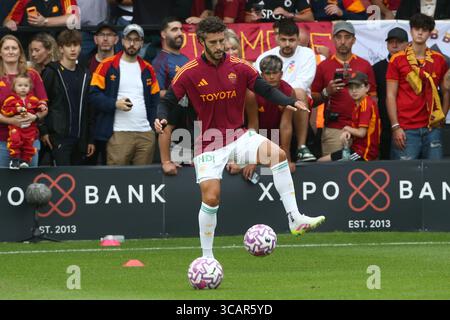 Walsall, Großbritannien. August 2025. 06.08.2025 Sport; Calcio; Amichevole: Aston Villa gegen Roma Nella foto: Mario Hermoso(Foto Gino Mancini) während Aston Villa gegen Roma, Freundschaftsfußballspiel in Walsall, England, 06. August 2025 Credit: Independent Photo Agency/Alamy Live News Stockfoto