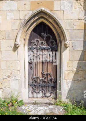 Die South Door St Martin's Church Burton Agnes Stockfoto
