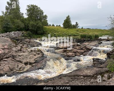 Nautelankoski Stromschnellen in Turku, Finnland. Stockfoto