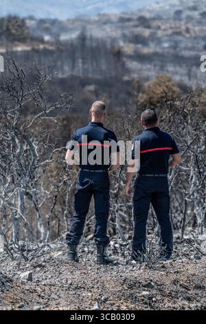 Frankreich. März 2018. Nach dem Großbrand in den Corbières, Aude, Frankreich am 7. August 2025. Ein Waldbrand im Departement Aude in Südfrankreich. Dieser seit Jahren größte Waldbrand Frankreichs verwüstete 16.000 Hektar Vegetation und Kiefernwald, zerstörte oder beschädigte 25 Häuser und verbrannte 35 Fahrzeuge. Foto: Romain Bastard/Pixnfly/ABACAPRESS.COM Credit: Abaca Press/Alamy Live News Stockfoto