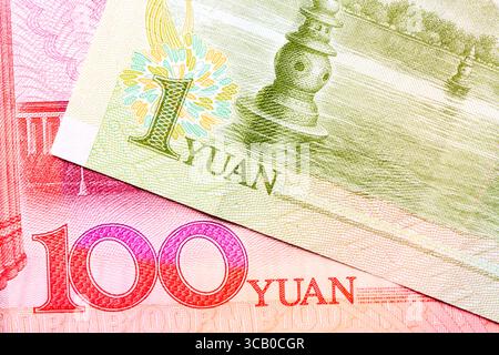 Die Banknote der chinesischen Währung 100 und 1 Yuan. Renminbi chinesisches Geld. Makrobild. Stockfoto