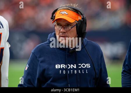 3. Dezember 2023: Denver Broncos Cheftrainer Sean Payton während eines Spiels zwischen den Denver Broncos und den Houston Texans in Houston, Texas. ..Trask Smith/CSM (Foto: © Trask Smith/CSM via ZUMA Press Wire) Stockfoto