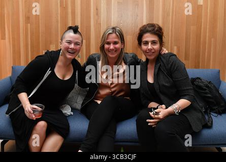 21. Juni 2023, Oakland, CA, USA: A24 Publicity Crew posiert bei der A24 Films Special Screening Afterparty des Films „Earth Mama“ am 21. Juni 2023 in Oakland, Kalifornien. (Bild: © Casey Flanigan/imageSPACE via ZUMA Press Wire) Stockfoto