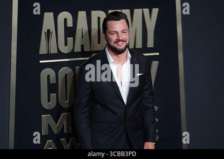 11. Mai 2023, Dallas, Texas, USA: Chayce Beckham posiert für die Fotografen beim Red Carpet der 58. Academy of Country Music Awards im Ford Center at the Star in Frisco, Texas am Donnerstag, den 11. Mai 2023. (Foto: © Javier Vicencio/ZUMA Press Wire) Stockfoto