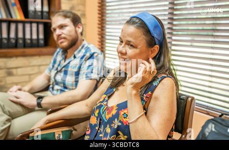 3. November 2023: EN la imagen, en primer plano, la directora ejecutiva de la UniÃÂ³n Nacional de Gobiernos Locales (UNGL), Karen Porras, en segundo plano, su asesor legal, Carlos BolaÃÂ±os. (Bild: © La Nacion Via ZUMA Press) Stockfoto