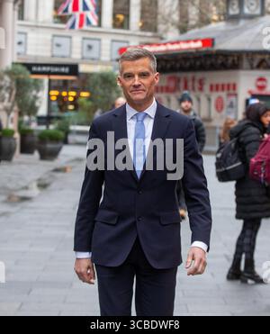 13. Dezember 2023, London, England, Vereinigtes Königreich: Der Minister für Verkehr MARK HARPER wird in Westminster gesehen, nachdem er in der Nick Ferrari Show auftrat. (Bild: © Tayfun Salci/ZUMA Press Wire) Stockfoto
