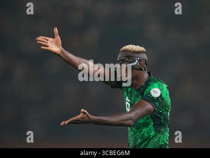 27. Januar 2024: Victor James Osimhen (Nigeria) Gesten während eines Achtelfinale-Spiels des Afrikanischen Cup of Nations, Nigeria gegen Kamerun, im Stade Felix Houphouet-Boigny, Abidjan, Elfenbeinküste. Kim Price/CSM (Kreditbild: © Kim Price/CSM via ZUMA Press Wire) Stockfoto