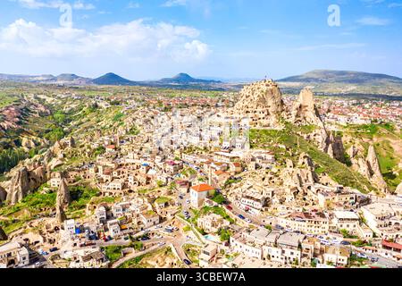 Drohnenansicht von Uchisar Castle in Kappadokien, Türkei. Stockfoto