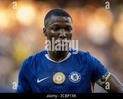 London, Großbritannien. August 2025. Stamford Bridge, London, 8. August 2025: Moises Caicedo (25 Chelsea) während des Spiels zwischen Chelsea und Bayer 04 Leverkusen in einem Club Friendly in Stamford Bridge, London, England am Freitag, 8. August. (Claire Jeffrey/SPP) Credit: SPP Sport Press Photo. /Alamy Live News Stockfoto