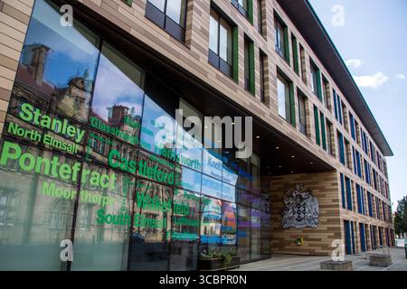 Hauptsitz des Wakefield Council , seine Häuser Wakefield Museum und die zentrale Bibliothek der Stadt Stockfoto