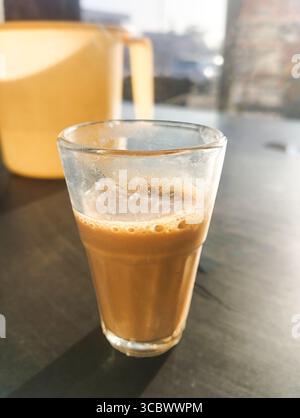 Gläser Morning Chai (Tee) Stockfoto