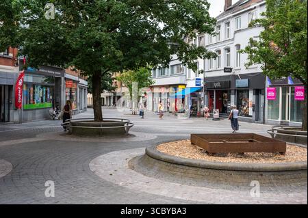 Place du Mole oder Mole Square im Stadtzentrum von Braine L'Alleud, Brabant Wallon, Belgien 14. Juli 2025 Stockfoto