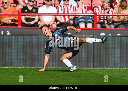 Sheffield, Großbritannien. August 2025. Scott Twine aus Bristol City feiert sein Ziel, es 0-1 während des Spiels Sheffield United vs Bristol City Sky Bet Championship in der Bramall Lane in Sheffield zu erreichen. Der Bildnachweis sollte lauten: Craig Thomas/Sportimage Credit: Sportimage Ltd/Alamy Live News Stockfoto