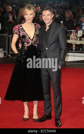 17. Oktober 2015: Cate Blanchett und Topher Grace nehmen an der „Truth“-Vorführung des BFI London Film Festival im Odeon, Leicester Square in London, Großbritannien, Teil. Stockfoto