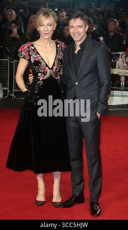 17. Oktober 2015: Cate Blanchett und Topher Grace nehmen an der „Truth“-Vorführung des BFI London Film Festival im Odeon, Leicester Square in London, Großbritannien, Teil. Stockfoto