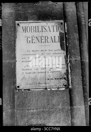 Poster der allgemeinen Mobilisierung, veröffentlicht von der Gemeinde des 8. Arrondissements Paris, Rue Royale, im August 1914. Stockfoto