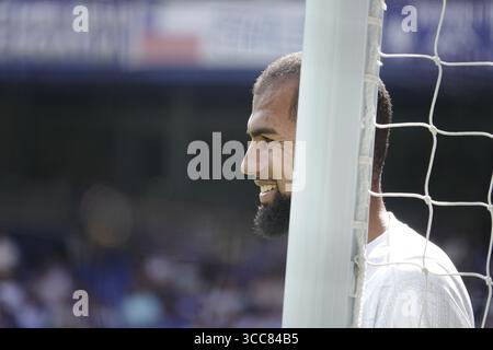 Chelsea, London, Großbritannien. August 2025. Robert Sanchez wärmt sich vor dem Chelsea Football Club gegen den AC Milan während des ÔVisit Malta WeekenderÕ Friendly in Stamford Bridge, London, UK Credit: Motofoto/Alamy Live News Stockfoto