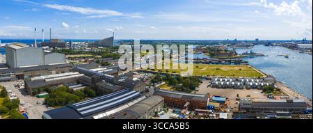 Luftaufnahme von Kopenhagen mit Amager Bakke und Windturbinen Stockfoto