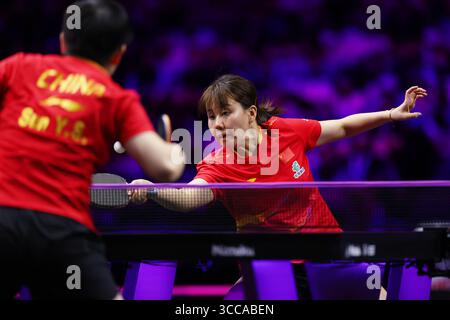Yokohama BUNTAI, Kanagawa, Japan. August 2025. (L bis R) SUN Yingsha (CHN), CHEN Xingtong (CHN), 11. AUGUST 2025 - Tischtennis : WTT Champions Yokohama 2025 Women's Singles Final bei Yokohama BUNTAI, Kanagawa, Japan. Quelle: Naoki Morita/AFLO SPORT/Alamy Live News Stockfoto