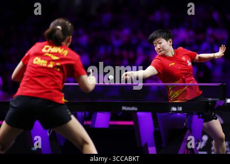 Yokohama BUNTAI, Kanagawa, Japan. August 2025. (L bis R) CHEN Xingtong (CHN), SUN Yingsha (CHN), 11. AUGUST 2025 - Tischtennis : WTT Champions Yokohama 2025 Women's Singles Final bei Yokohama BUNTAI, Kanagawa, Japan. Quelle: Naoki Morita/AFLO SPORT/Alamy Live News Stockfoto
