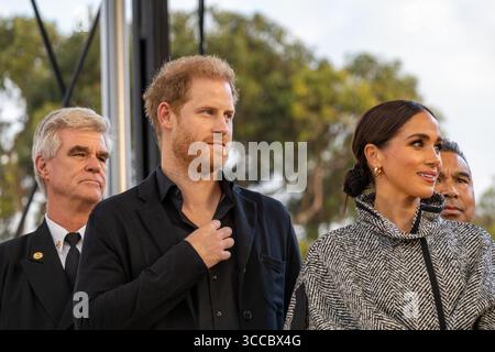 22. September 2023, Santa Barbara, Kalifornien, USA: Prinz Harry und Prinzessin Meghan Markle, der Herzog und die Herzogin von Sussex, befinden sich auf Kevin Costnerâ â Anwesen am Meer und verleihen den Gewinnern des One805 Heart of the Community Award beim One805 Live Concert in Santa Barbara am 22. September 2023, einer jährlichen Spendenaktion in Höhe von mehreren Millionen Dollar, um die Rettungskräfte und die Rettungskräfte des Bezirks Santa Barbara zu unterstützen. Die Organisation wurde 2018 gegründet, während der Erdrutsche von Thomas Fire und Montecito das Gebiet verwüsteten und Tausende von Ersthelfern c Stockfoto