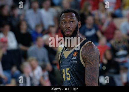 30. November 2023, Monaco, Monaco: AS Monaco #45 Donta Hall wird während des Spiels der Turkish Airlines Euroleague Runde 11 zwischen AS Monaco und Olympiacos Piräus in der Gaston Medecin Halle in Monaco gesehen. Endpunktzahl: AS Monaco 85: 77 Olympiakos. (Kreditbild: © Laurent Coust/SOPA Images via ZUMA Press Wire) Stockfoto