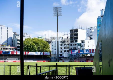 4. Dezember 2023, Bangkok, MalÃ, Malediven: Ein allgemeiner Blick auf das Nationalstadion in MalÃ. Das tägliche Leben in MalÃ, Malediven, der Hauptstadt des Inselstaates im Indischen Ozean, deren Wirtschaft stark vom Tourismus abhängt. Die Bevölkerung des Landes umfasst viele ausländische Staatsangehörige, die aus Nationen weltweit arbeiten, darunter die Philippinen, Myanmar, Sri Lanka und Indien. die Bevölkerung ist überwiegend muslimisch. (Kreditbild: © Matt Hunt/ZUMA Press Wire) Stockfoto