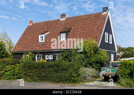 Häuser in der finnischen Siedlung (Finnensiedlung) im Kölner Hoehenhaus. Die Wohnsiedlung, komplett als gebaut Stockfoto