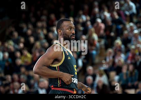 30. November 2023, Monaco, Monaco: ALS Monaco #15 wird Kemba Walker während des Spiels der Turkish Airlines Euroleague Runde 11 zwischen AS Monaco und Olympiacos Piräus in der Gaston Medecin Halle in Monaco gesehen. Endpunktzahl; AS Monaco 85: 77 Olympiakos. (Kreditbild: © Laurent Coust/SOPA Images via ZUMA Press Wire) Stockfoto