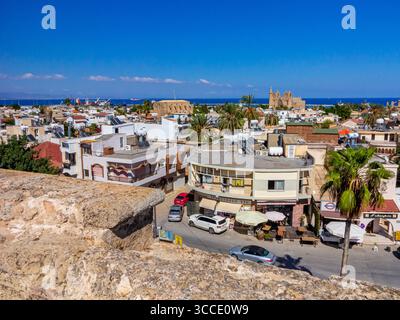 Blick über die historische Stadt Famagusta in der Türkischen Republik Nordzypern im östlichen Mittelmeer. Stockfoto