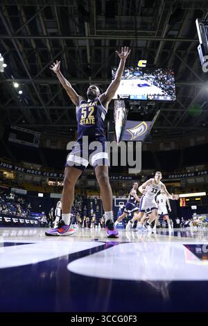 26. November 2022, Chattanooga, Tennessee, USA: Murray State Racers Forward Jamari Smith (52) verteidigt den eingehenden Pass während des Basketballspiels zwischen den Murray State Racers und den UT-Chattanooga MOCs in der McKenzie Arena. (Kreditbild: © Frank Mattia/ZUMA Press Wire) Stockfoto