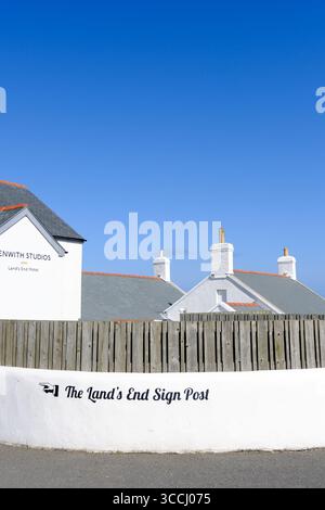 09. August 2025 - Lands End, Cornwall, Großbritannien - Lands End, Cornwall, der westlichste Punkt Großbritanniens. Stockfoto