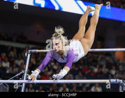 18. März 2023: Olivia Dunne der LSU übt ihre Barroutine während der SEC Gymnastikmeisterschaften 2023 in der Gas South Arena in Duluth, GA Kyle Okita/CSM (Credit Image: © Kyle Okita/CSM via ZUMA Press Wire) Stockfoto