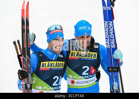 26. Februar 2023, Planica, Slowenien: Zweitplatzierter Federico Pellegrin und Francesco de Fabiani aus Italien feiern während des Sprint Free Race Competition des man's Team bei der FIS Nordischen Ski-Weltmeisterschaft 2023 (Credit Image: © Andrej Tarfila/SOPA images via ZUMA Press Wire) Stockfoto