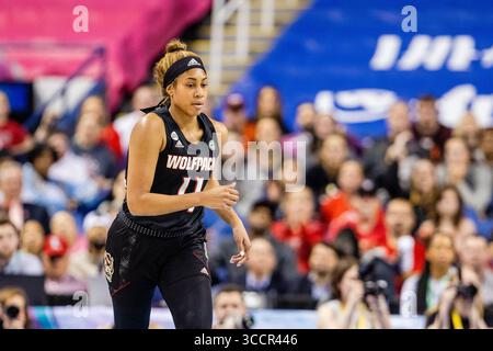 3. März 2023: NC State Wolfpack Stürmer Jakia Brown-Turner (11) im Viertelfinale des Women's ACC Turniers gegen die Notre Dame Fighting Irish im Greensboro Coliseum in Greensboro, NC. (Scott Kinser/Cal Sport Media) (Bild: © Scott Kinser/CSM via ZUMA Press Wire) Stockfoto