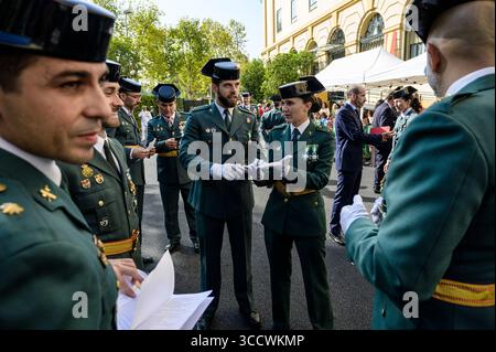 12. Oktober 2022, Sevilla, Andalusien, Spanien: Guardia Civil Officers während der Feierlichkeiten ihres Schutzpatrons und des Nationalfeiertags. (Bild: © Angel Garcia/ZUMA Press Wire) Stockfoto