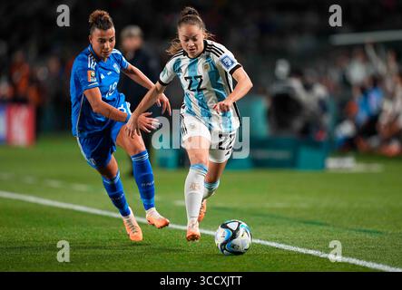24. Juli 2023: Estefania Banini (Argentinien) kontrolliert den Ball bei einem Spiel der Gruppe G - FIFA Frauen-Weltmeisterschaft Australien & Neuseeland 2023, Italien gegen Argentinien, im Eden Park, Auckland, Neuseeland. Kim Price/CSM (Kreditbild: © Kim Price/CSM via ZUMA Press Wire) Stockfoto