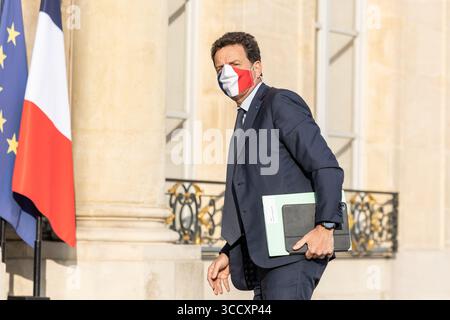 29. April 2021, Paris, Ile-de-France (Region, Frankreich: Herr Geoffroy ROUX DE BEZIEUX, Präsident des MEDEF. Die Gewerkschaften und Arbeitgeberorganisationen wurden vom Elysee zu einem Treffen mit dem Präsidenten der Französischen Republik, Emmanuel Macron, eingeladen, um Lösungen für die wirtschaftliche und soziale Krise im Zusammenhang mit der Epidemie zu erarbeiten. (Bild: © Sadak Souici/ZUMA Press Wire) Stockfoto
