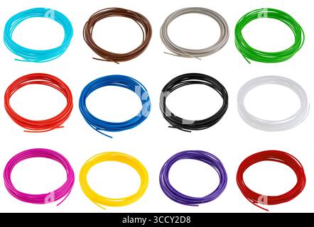 Filament für 3D-Stifte auf Spulen, helle, gesättigte Farben. Auf weißem Hintergrund isoliert Stockfoto