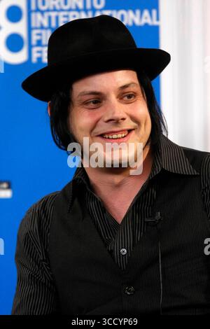 Jack White of the White Stripes bei der Pressekonferenz für „IT May Get Loud“ während des Toronto International Film Festivals 2008 in Kanada am 6. September 2008 Stockfoto